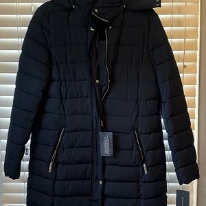 Tommy Hilfiger puffer coat new, warm fur hood